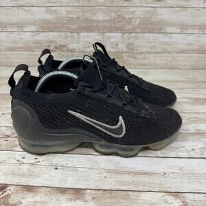 Nike VaporMax Flyknit 2021 DC4112-002 Black Low Top Running Shoes Women's Size 8